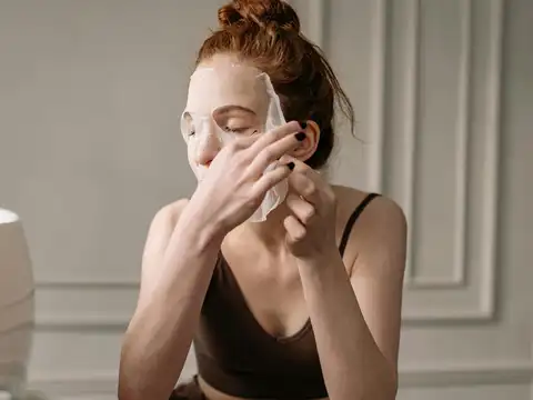 Tip 5: Use soothing masks between events