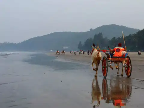 Alibaug (3&ndash;4 hrs incl. RORO)