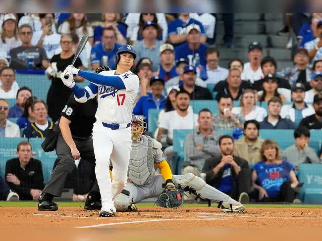 Shohei Ohtani Becomes 1st MLB Pitcher To Hit A Leadoff Homer The 