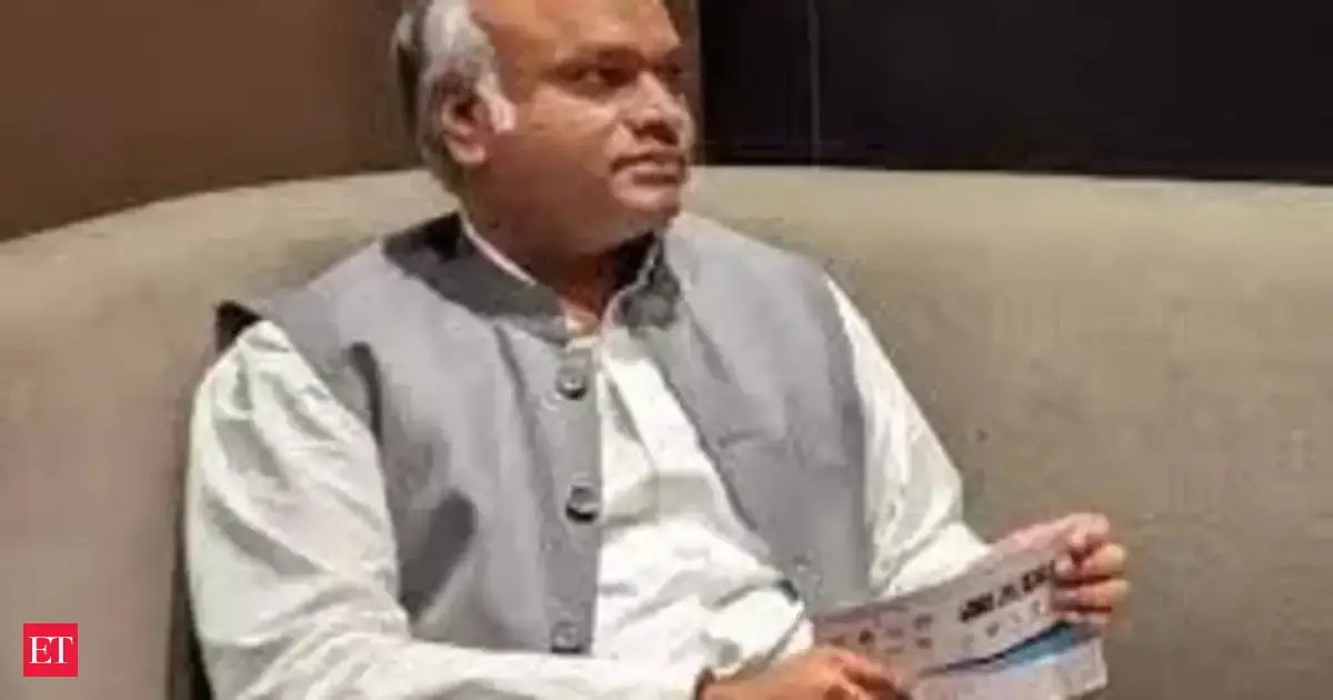 Central rules don’t apply, state govt employees can’t participate in RSS events, says Kharge Jr