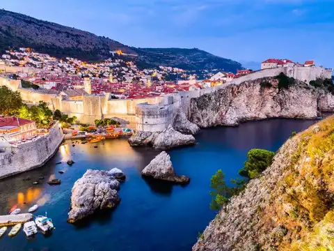 8 &mdash; Croatia, Estonia, Slovakia, Slovenia, UAE & United Kingdom (184 destinations)