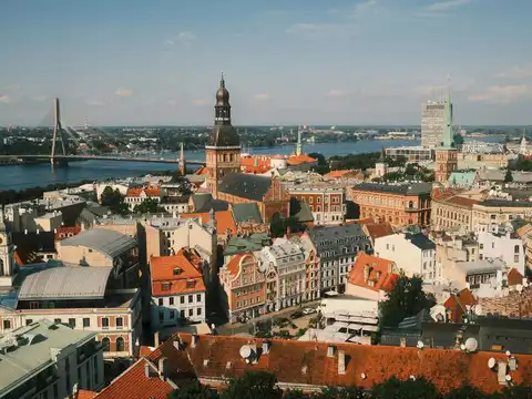 10 &mdash; Latvia & Liechtenstein (182 destinations)