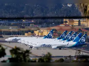 Alaska Airlines breaking news: Alaska Airlines faces IT outage, causing ...