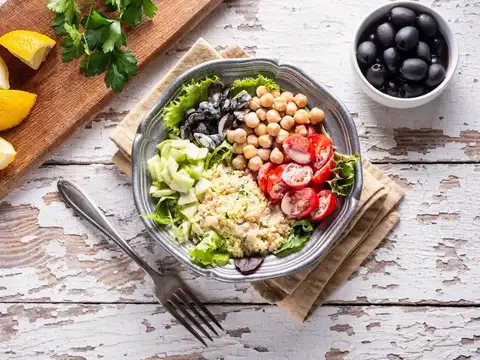 Advice 2: local foods match the nutrients
