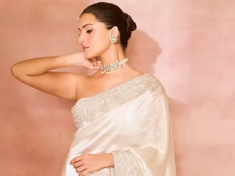 Tara Sutaria&rsquo;s dreamy minimalism