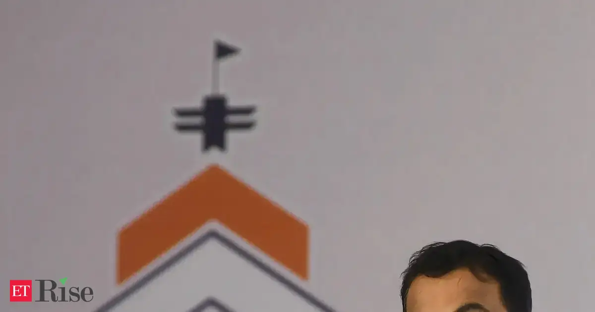 Need to develop platform for funding maritime projects: Gadkari