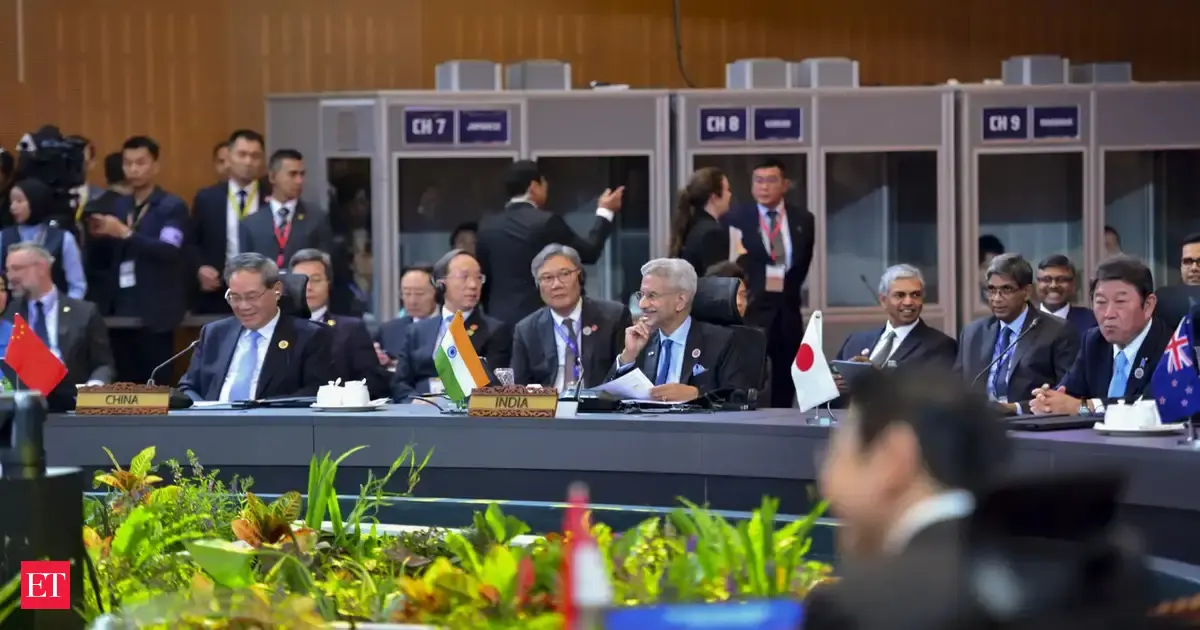 In veiled message to China, East Asia Summit calls for peaceful settlement of disputes