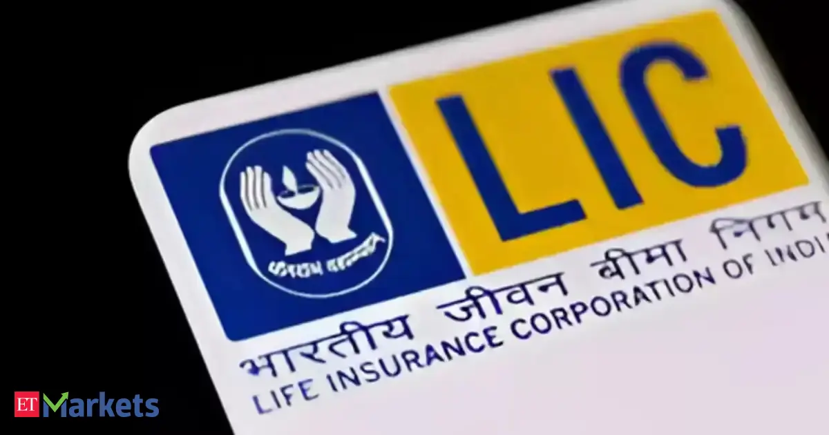 Government may pare LIC stake by year-end to boost public float Government may pare LIC stake by year-end to boost public float