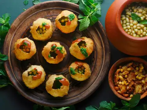  Pani puri/golgappa