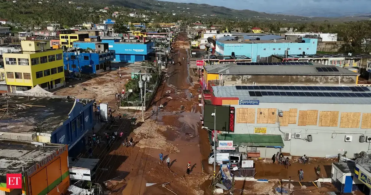 Hurricane Melissa barrels through Caribbean, accelerates towards Bermuda
