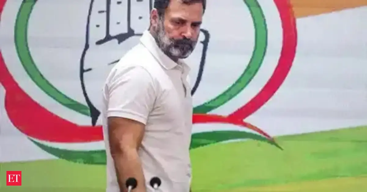 Modi, Nagpur rule Patna; PM scared to counter Trump: Rahul