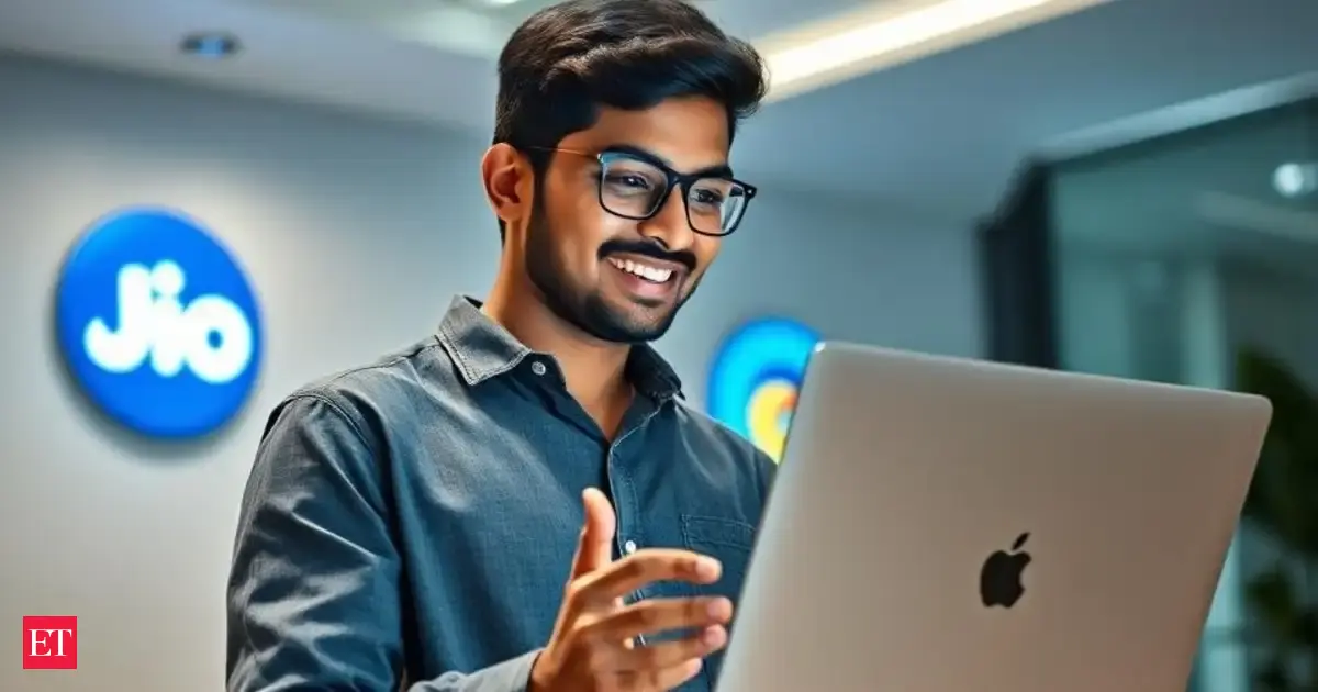 Reliance-Google 파트너십은 MyJio 앱을 통해 Jio 사용자에게 무료 Gemini AI 액세스를 제공합니다. Reliance-Google 파트너십은 MyJio 앱을 통해 Jio 사용자에게 무료 Gemini AI 액세스를 제공합니다.