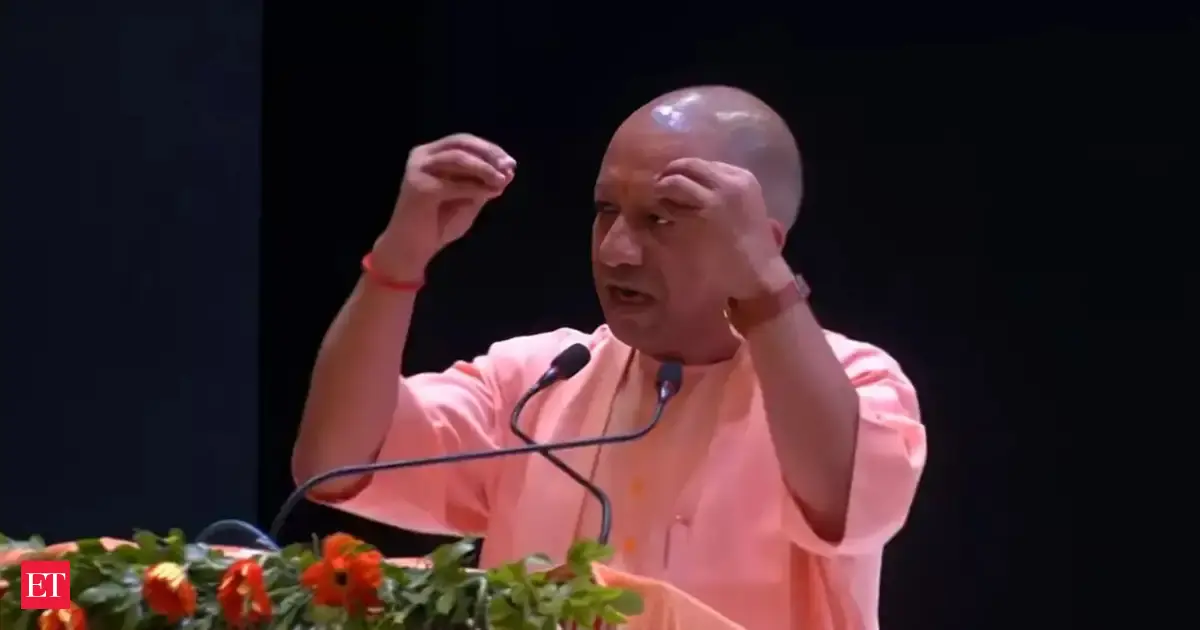 Yogi Adityanath accuses Rahul Gandhi, Tejashwi Yadav, Akhilesh Yadav embracing criminals in Bihar