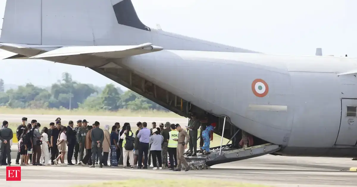India Repatriates Hundreds of Citizens Fleeing Myanmar Scam Centers from Thailand