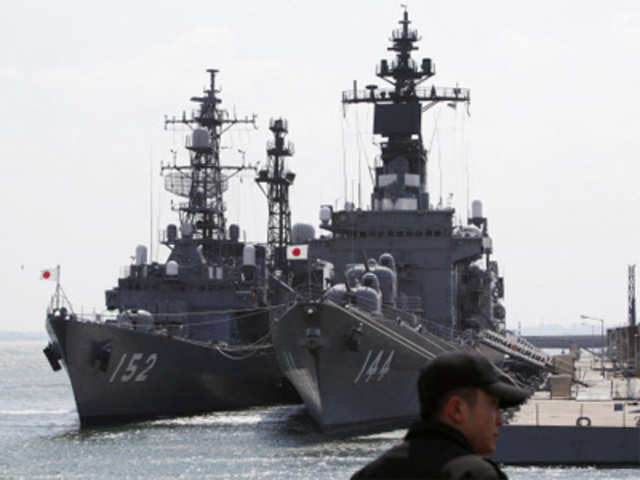 JMSDF naval escort vessels 'Yamagiri' and 'Kurama'