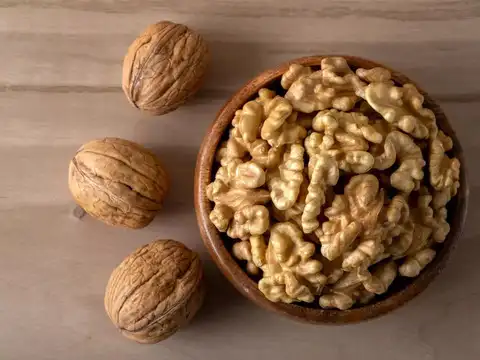  Swap salmon with flaxseed and walnut for omega‑3