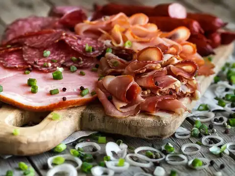  Processed meats (bacon, sausage, salami, hot dogs)
