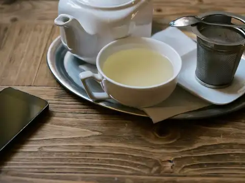 Fresh ginger tea