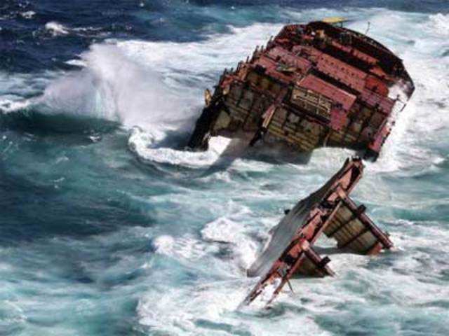 Monrovia-flagged container ship 'Rena' stuck on Astrolabe Reef