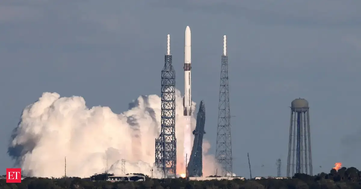 Blue Origin's New Glenn rocket deploys Mars satellites, sticks booster landing