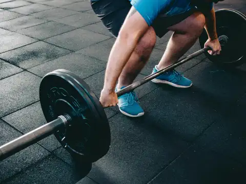 Exercise #5: Heavy straight-leg deadlifts
