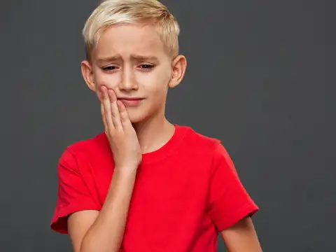 Sign 3 - Delayed tooth eruption and weak enamel