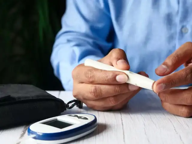 Stage 4: type 2 diabetes with complications