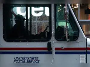 US Postal Service reports $9 billion annual loss, urges legislative and administrative reforms for financial stability