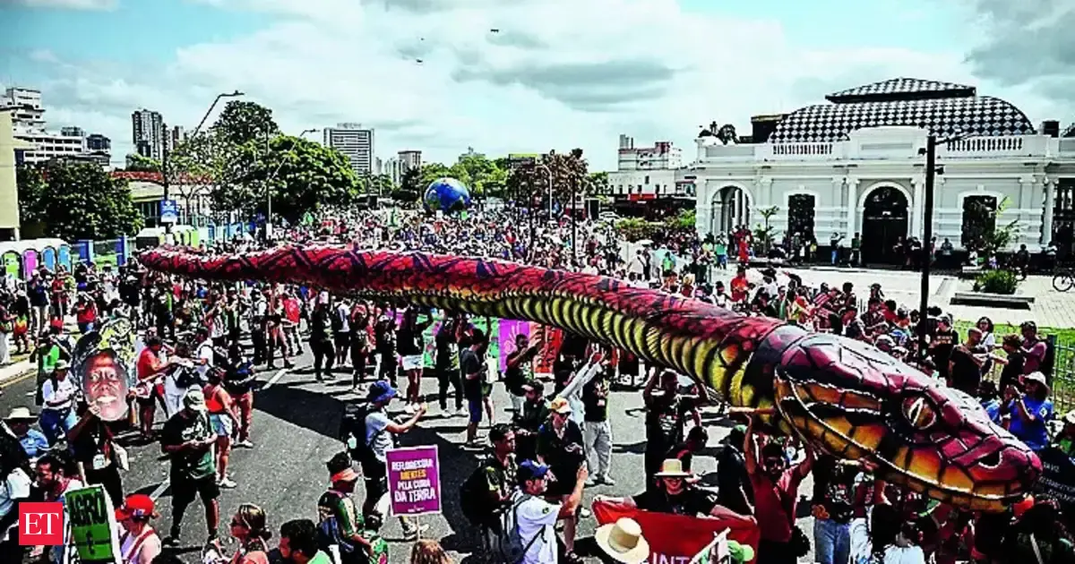 After smooth start, COP30 talks stall on path to 1.5°C