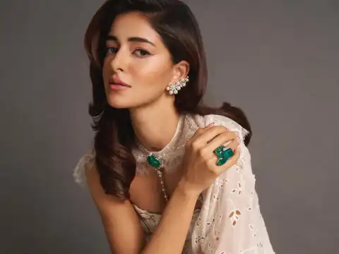 Ananya Panday: Floral fantasy