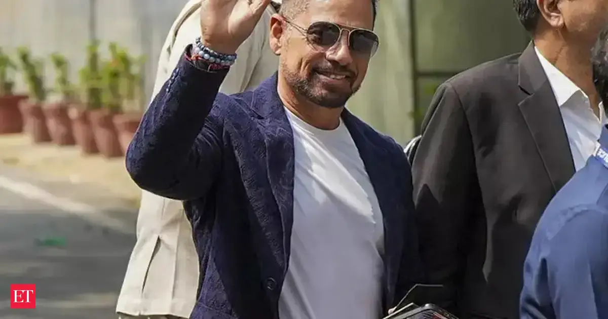 Congress stands united, won't split: Robert Vadra