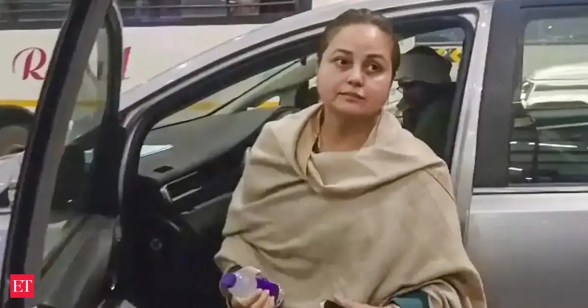 'Muster the guts': Rohini Acharya invites open debate over donating 'filthy kidney' to father Lalu Yadav