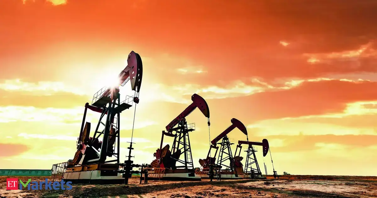 Oil prices fall as rising US inventories reinforce oversupply concerns