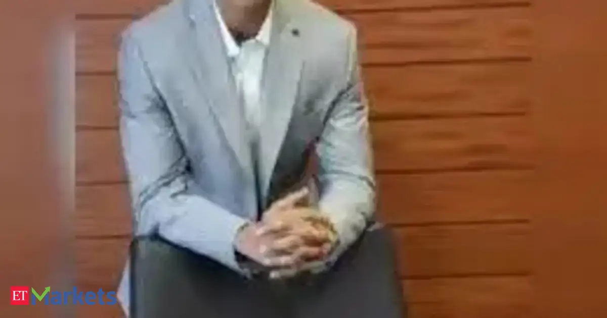 Global risk-off sentiment keeping Indian markets in sluggish mode: Dharmesh Kant