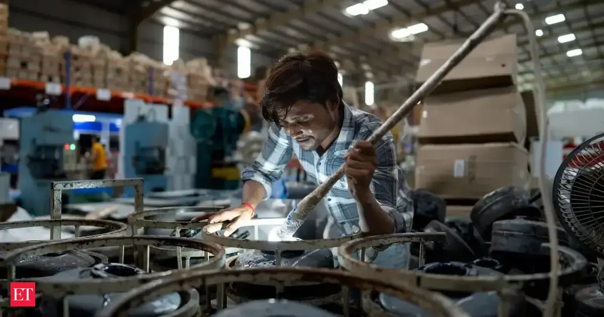 Private sector activity hits 6-month low in November