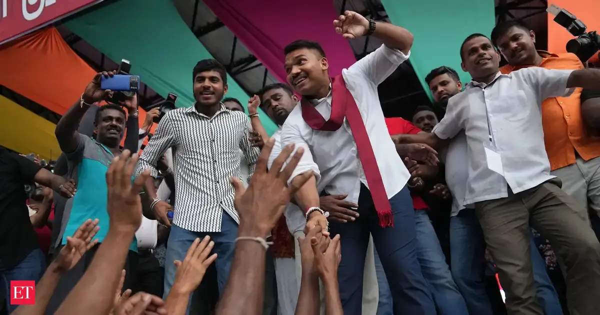 Rajapaksa-led opposition vows to topple Sri Lankan govt at 'first opportunity'