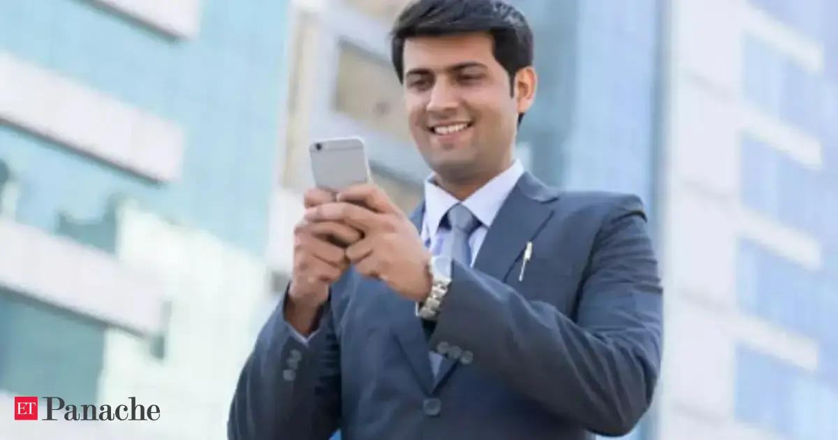 Boss finds out employee has been hospitalised. His message wins Internet's approval: 'Always there...'