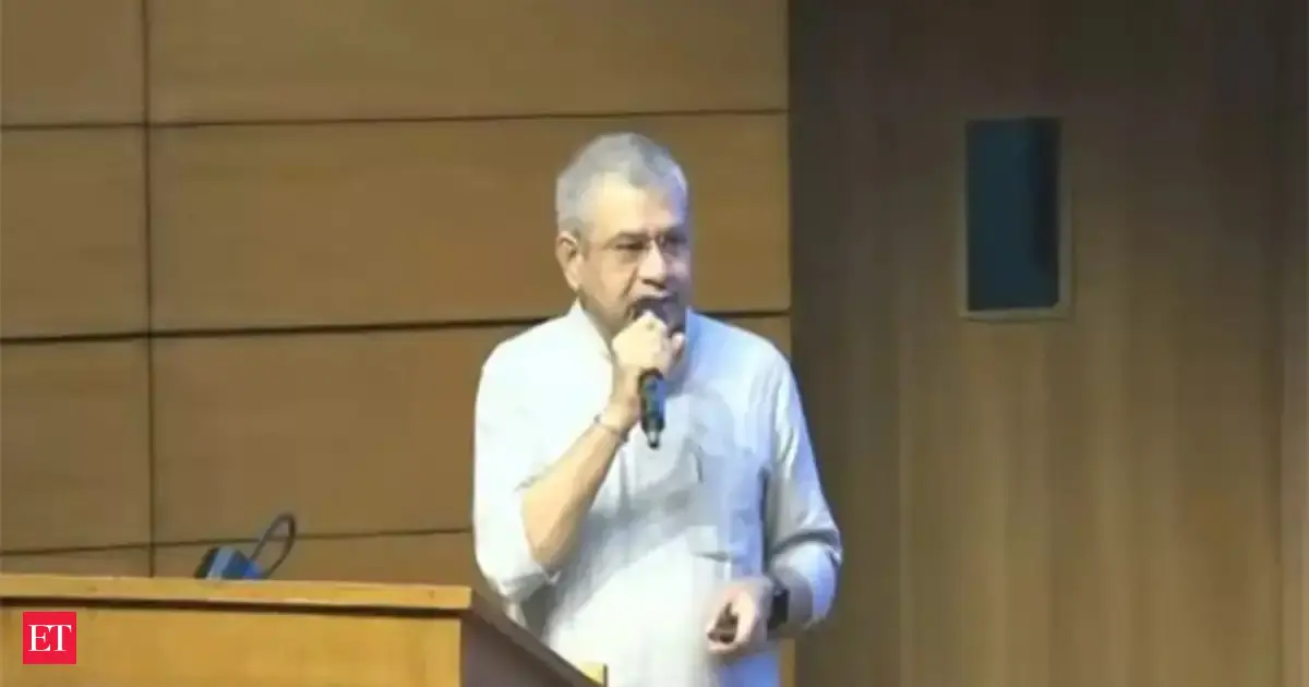 Ashwini Vaishnaw reviews railways' preparedness to ensure passenger safety, minimise disruptions in wake of cyclone Ditwah