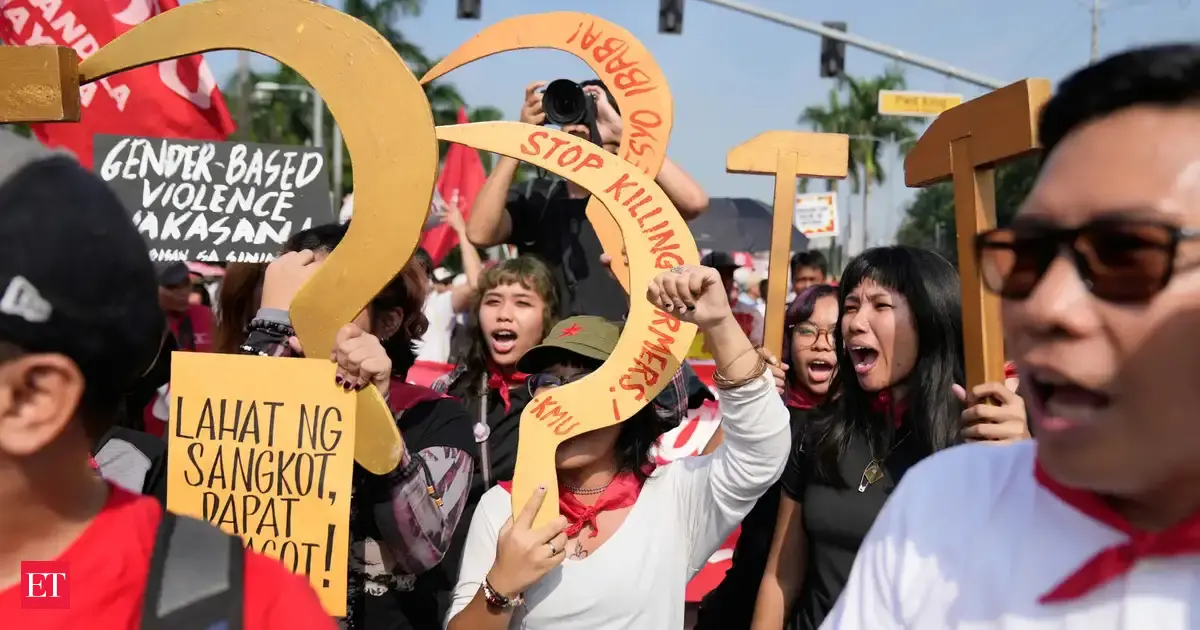 Thousands in Philippines protest corruption and demand return of stolen funds from flood projects