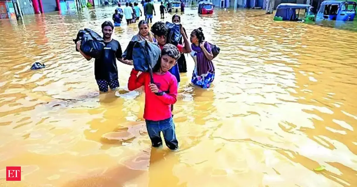 Cyclone Ditwah batters Sri Lanka as death toll crosses 330