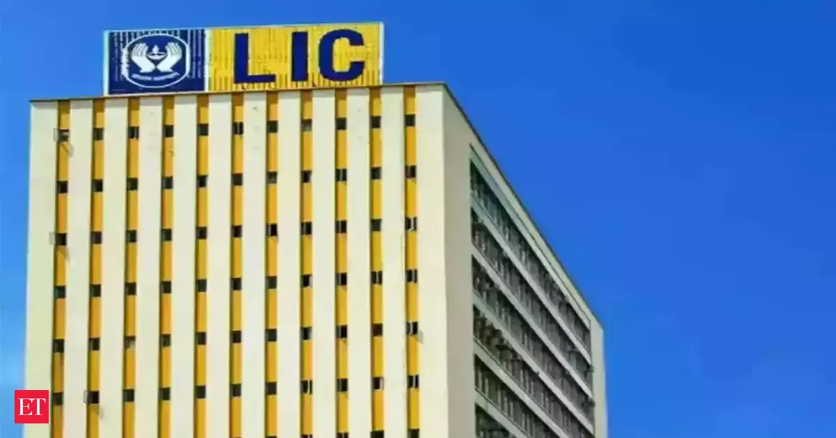 FM says Finance Ministry does not advise LIC on investments, Adani investments as per SOPs