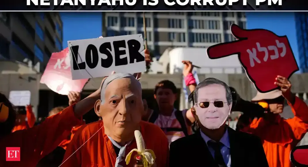 Netanyahu’s pardon sparks mass outrage in Israel: Citizens flood streets in masks, orange jumpsuits