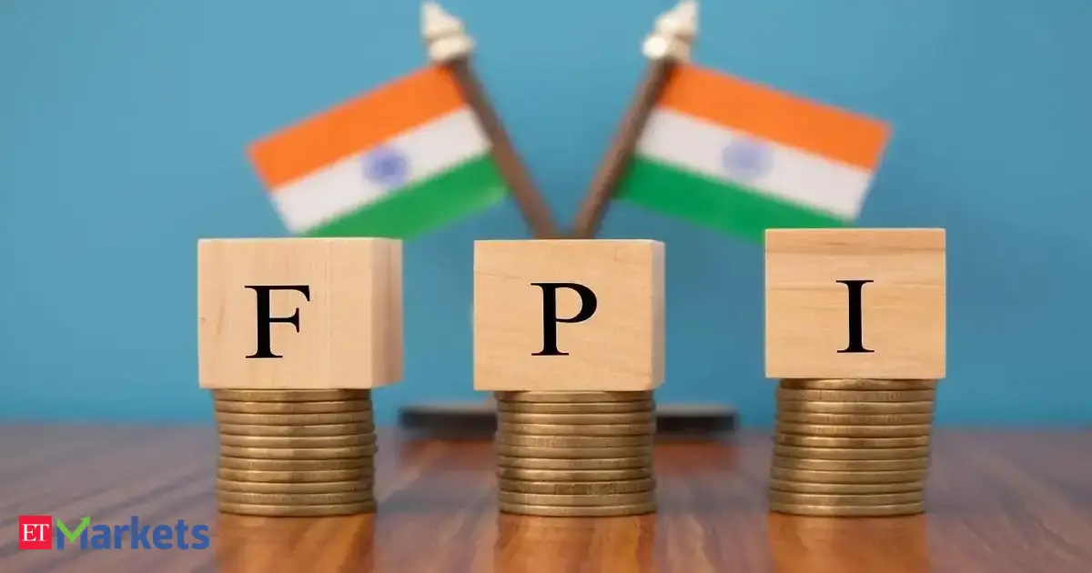 FPIs withdraw Rs 13,121 cr in just 4 days; outflow reaches Rs 1.56 lakh cr in 2025