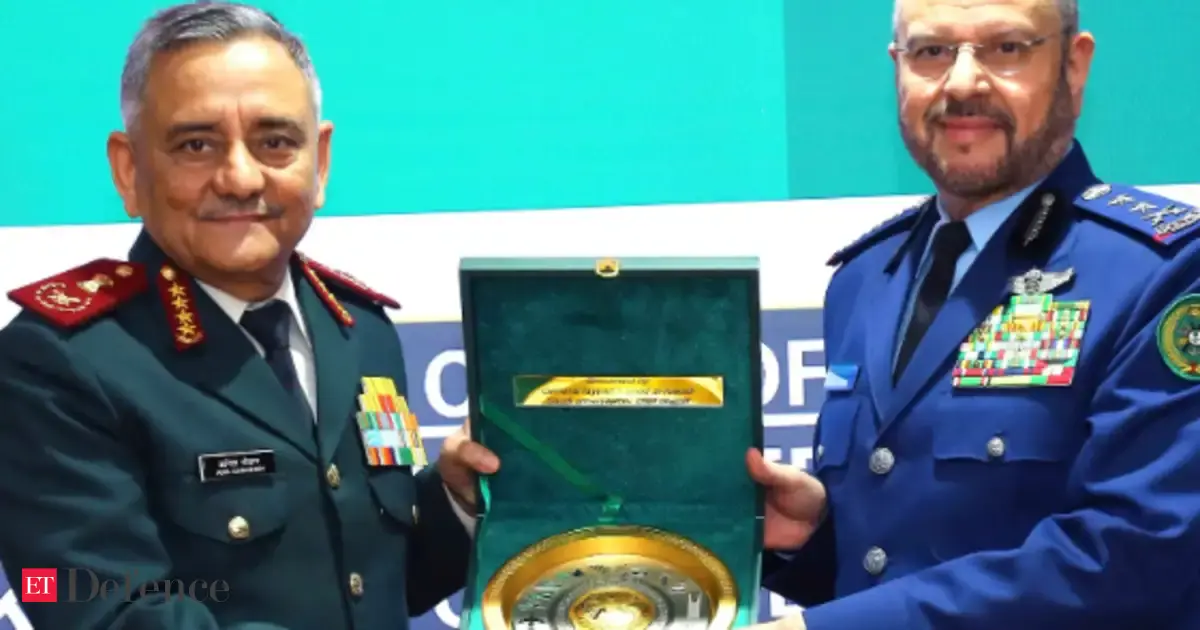 Top Saudi General visits India, junior goes to Pakistan