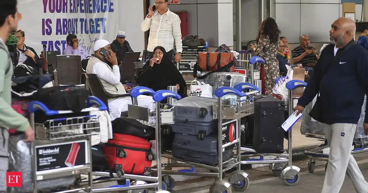 IndiGo offers automatic refunds, waives fees for travel between December 5-15 as aviation ministry steps in