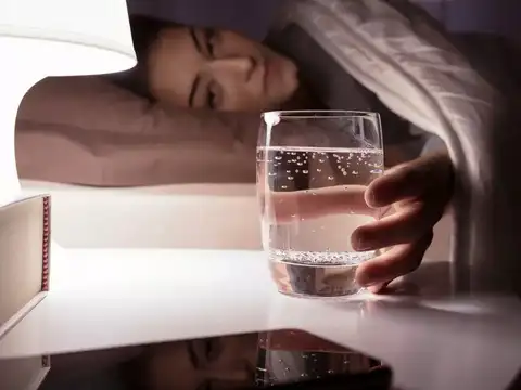  Avoid heavy water intake just before bed