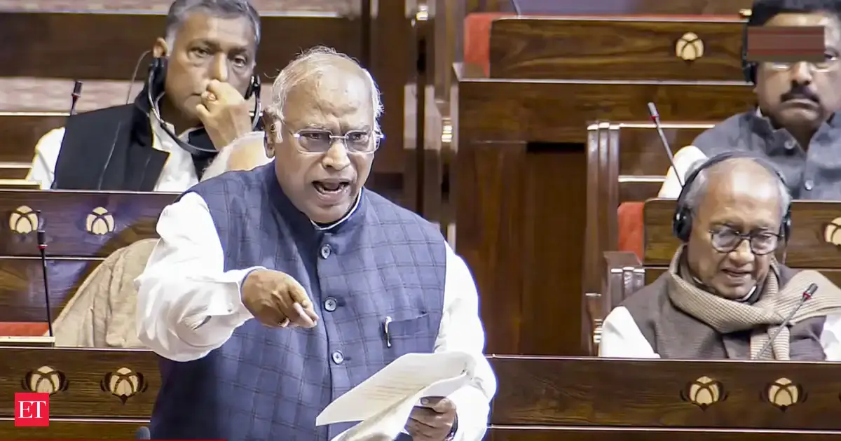Decision to use first two stanzas of Vande Mataram was not of Nehru alone: Mallikarjun Kharge