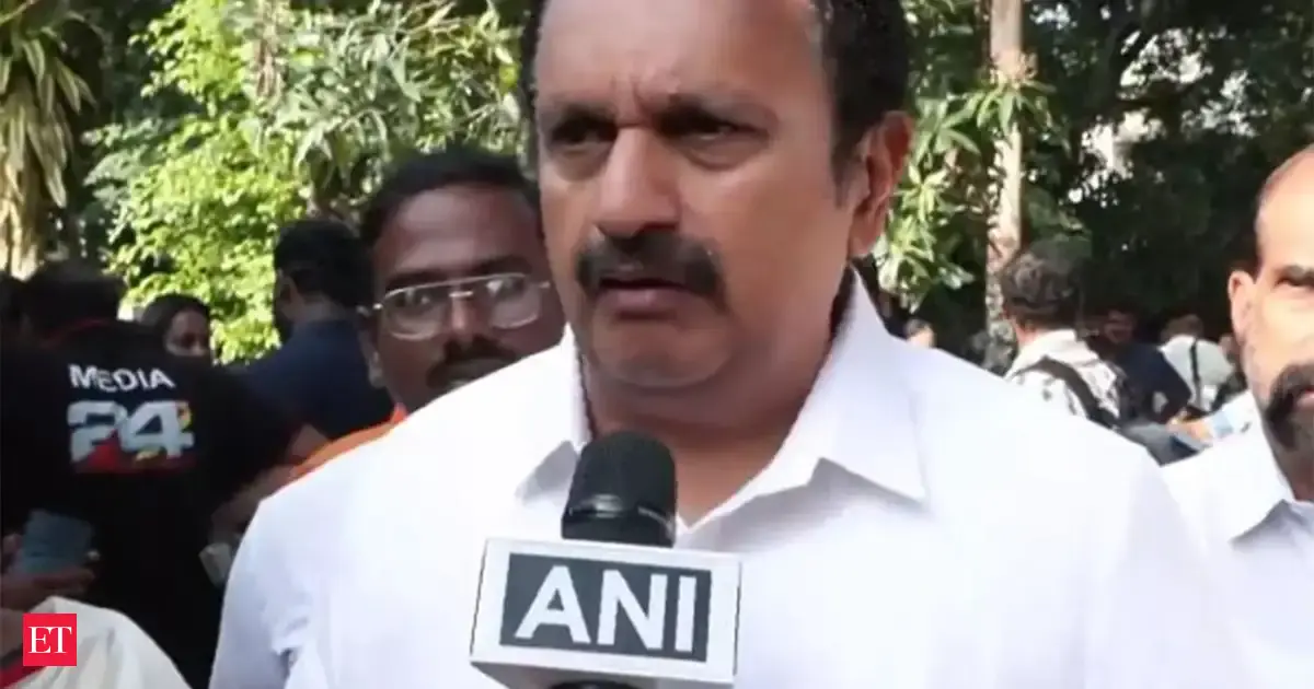 No one in Congress should accept an award in Savarkar's name: K Muraleedharan