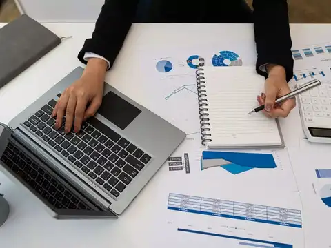 How multitasking disrupts emotional regulation