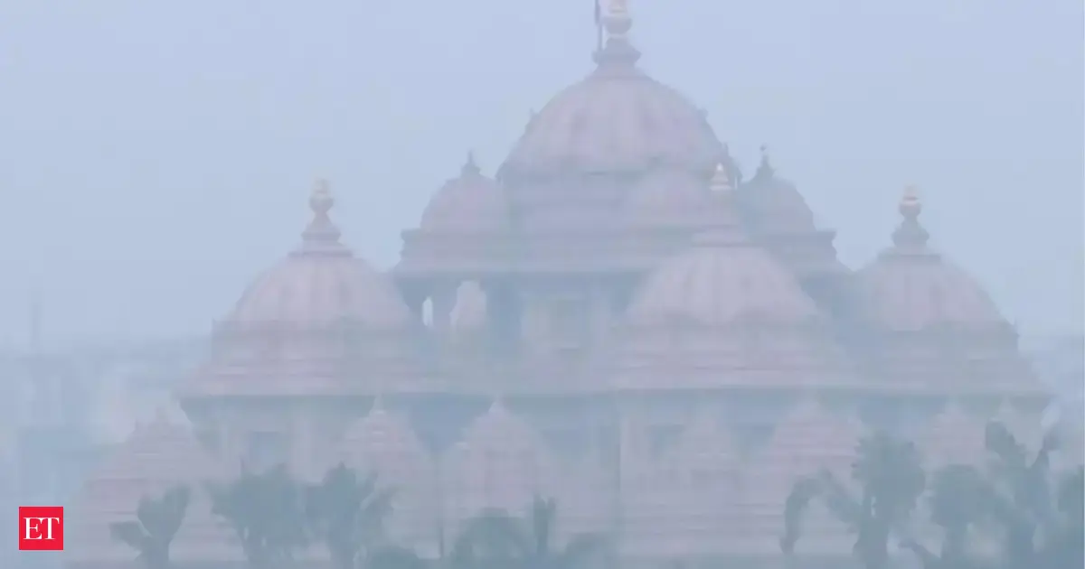 Delhi AQI in very poor category as city sees mild, partly cloudy weather
